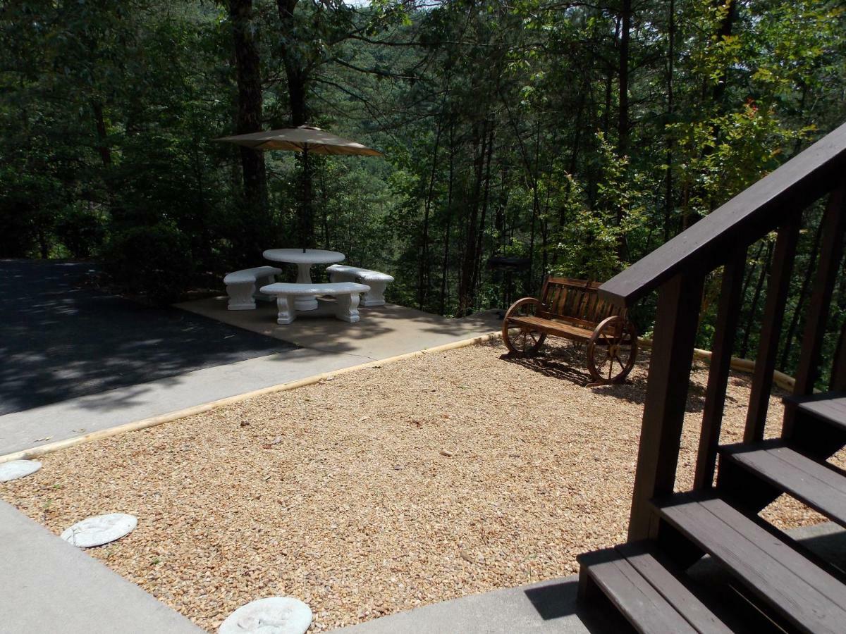 Hillbilly Hilton Chalet Villa Pigeon Forge Exterior foto